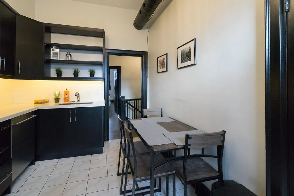 Lägenhet Applewood Suites - Queen West Loft Toronto