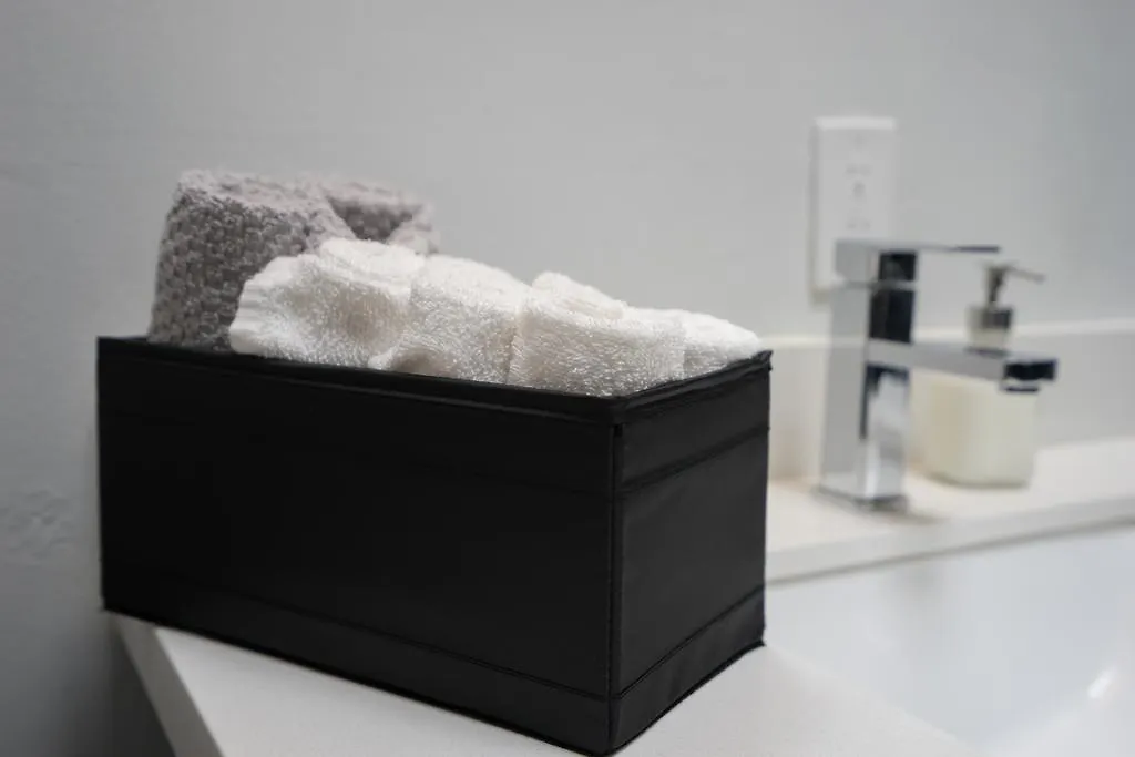 Applewood Suites - Queen West Loft Toronto Lägenhet