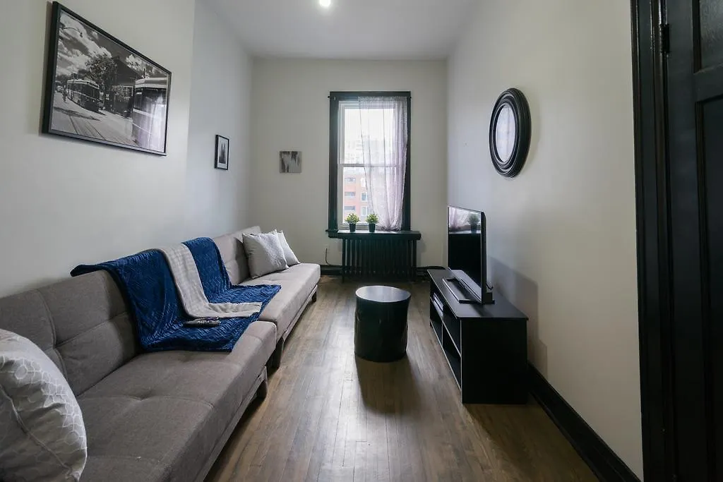 Applewood Suites - Queen West Loft Toronto Lägenhet