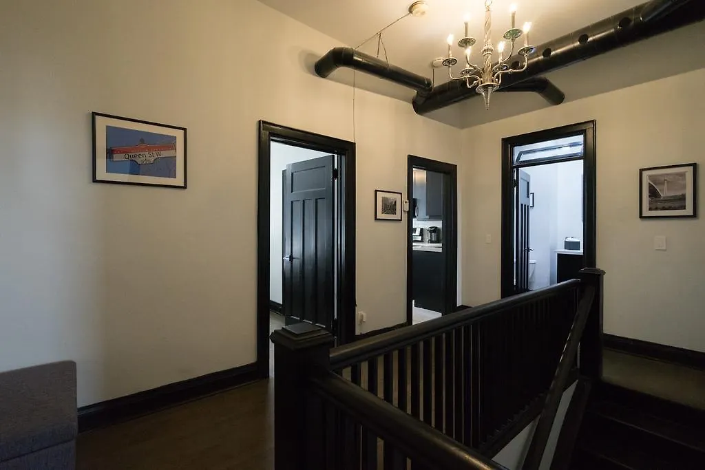 Applewood Suites - Queen West Loft Toronto Kanada