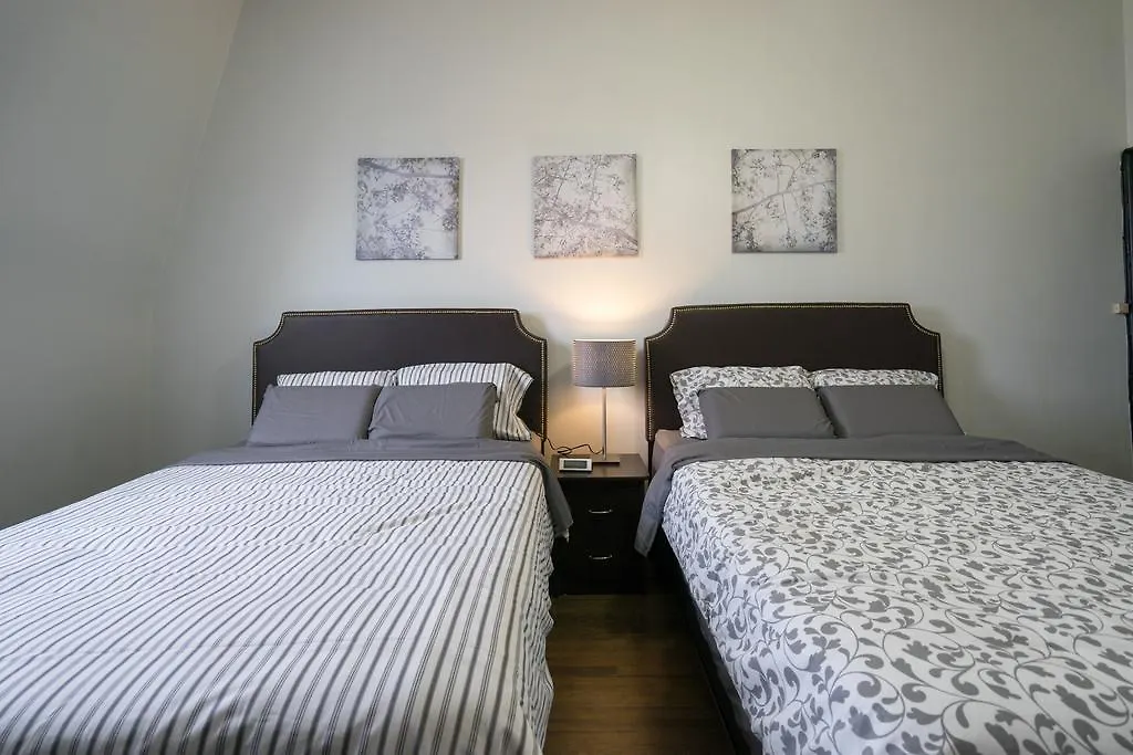 Applewood Suites - Queen West Loft Toronto